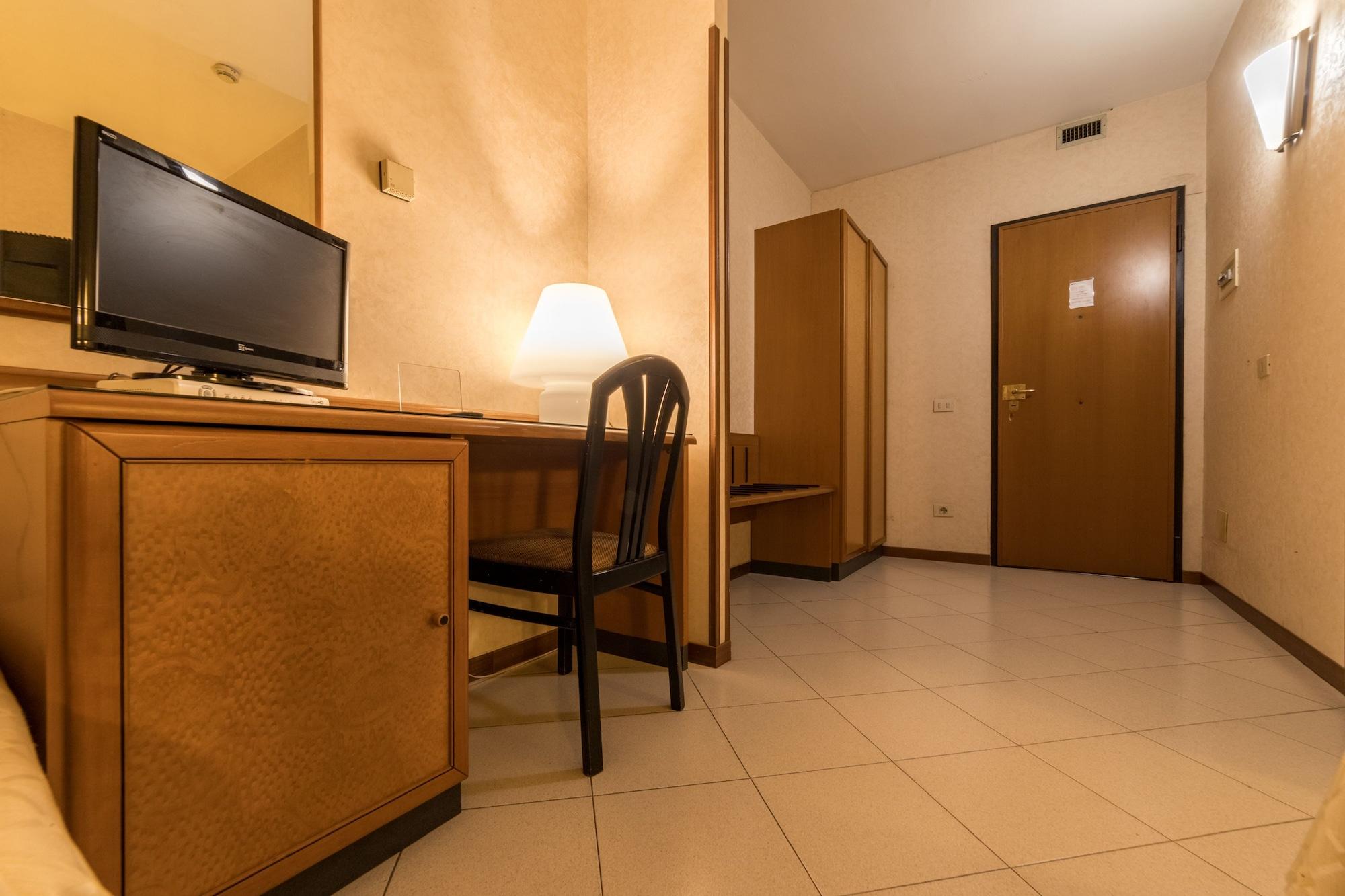 Hotel Citta 2000 Рим Экстерьер фото