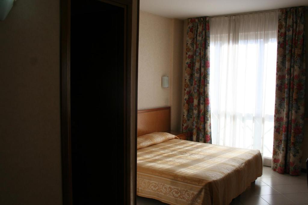 Hotel Citta 2000 Рим Экстерьер фото